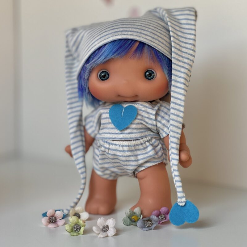 PIU doll, blue hat, 25cm (Marina&Pau)