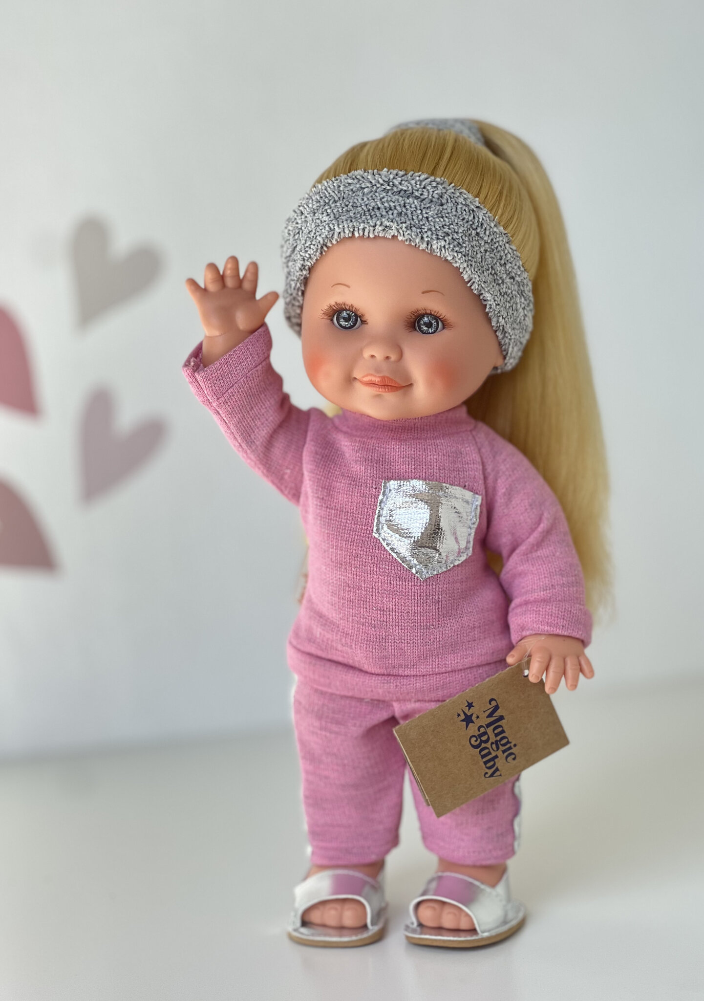 בובת ויניל 30 ס"מ בטי, LAMAGIK