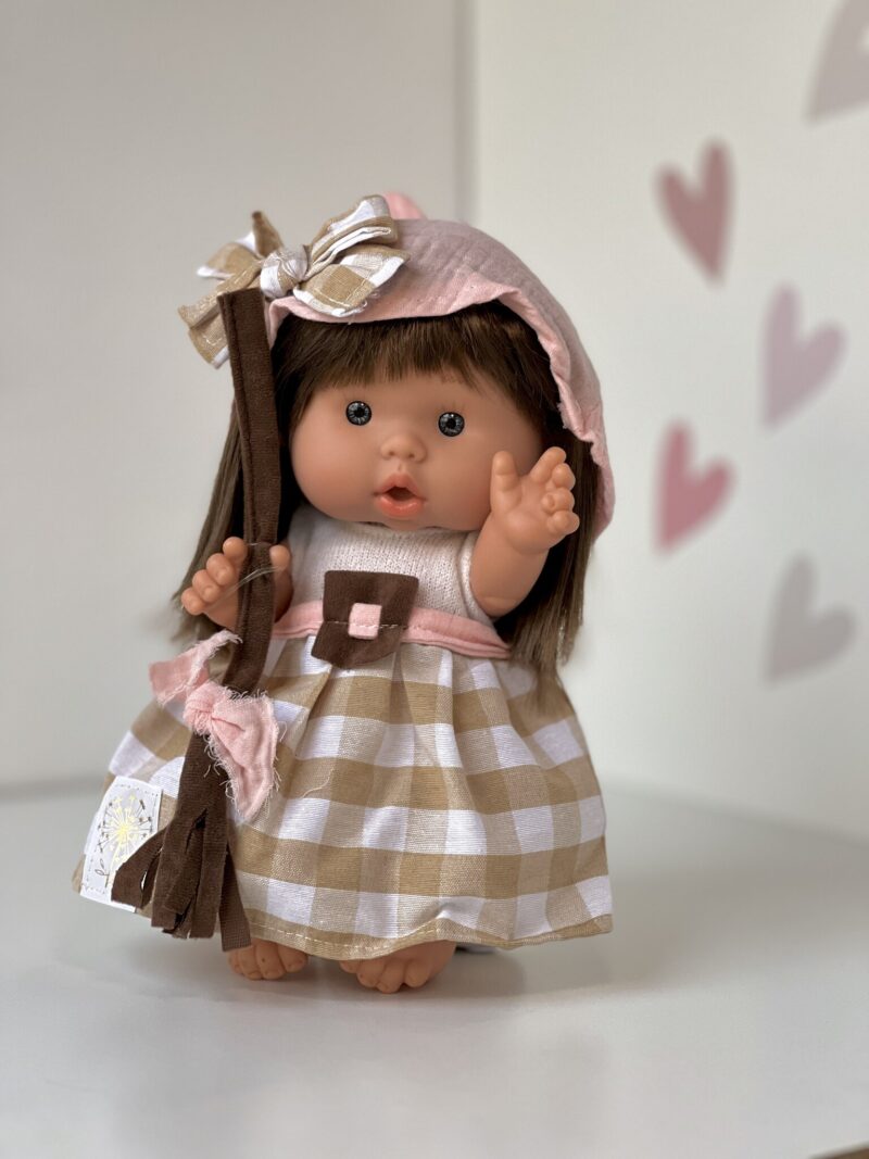 Scented doll, girl, brunette, 26cm (Marina&Pau)